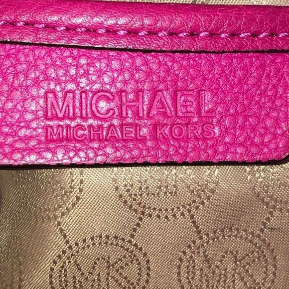 Michael Kors Women's Gold Chain Bucket Bag Pink One Size - Picture 5 of 5